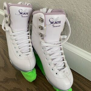 Size 2 Soft Figure Skate by Jackson